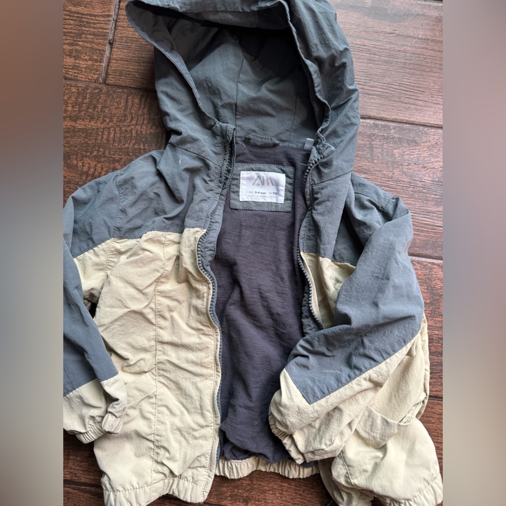 Toddler size 3/4 Zara light jacket